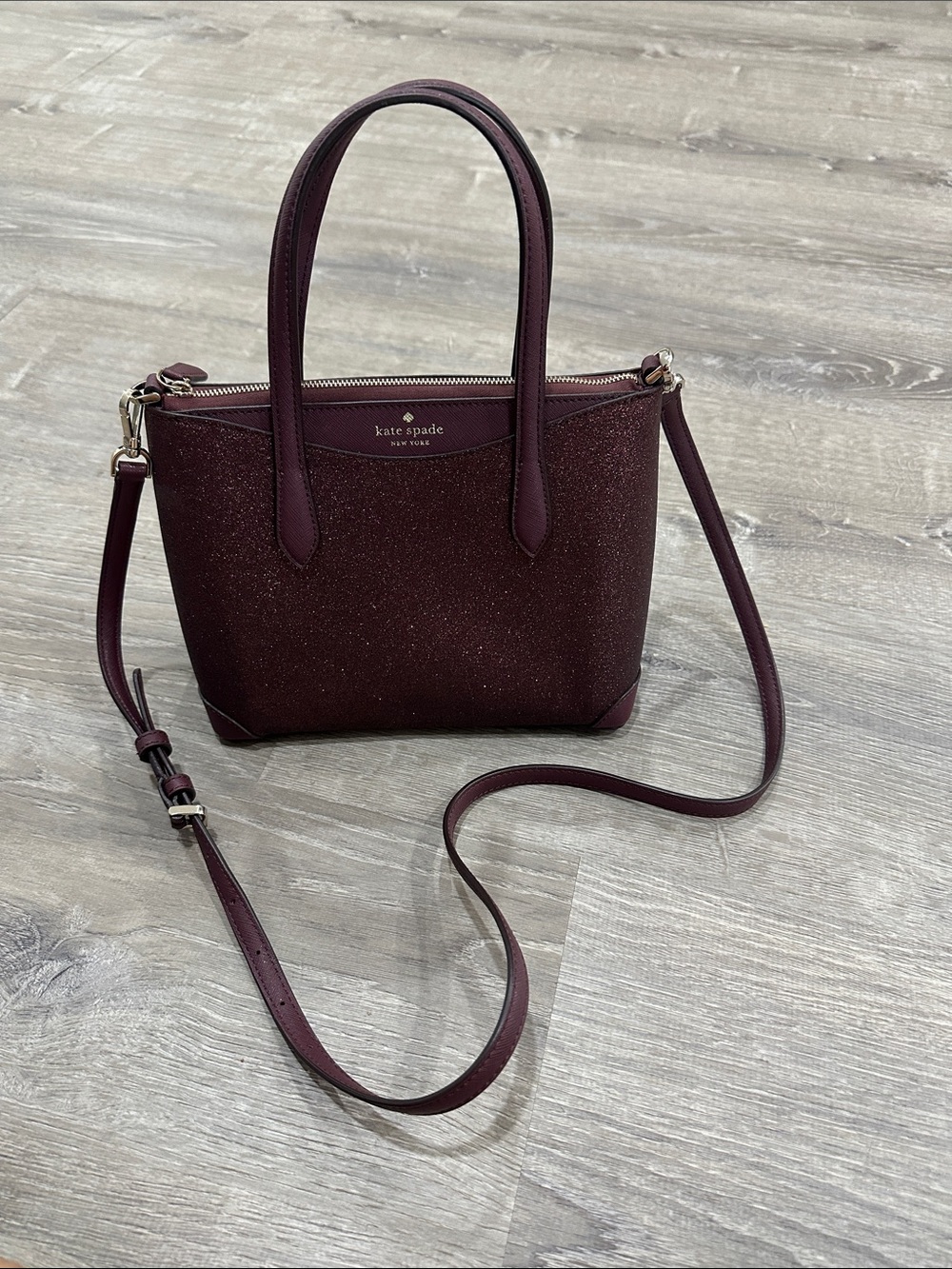 kate spade burgundy glitter tote - Picture 6 of 7